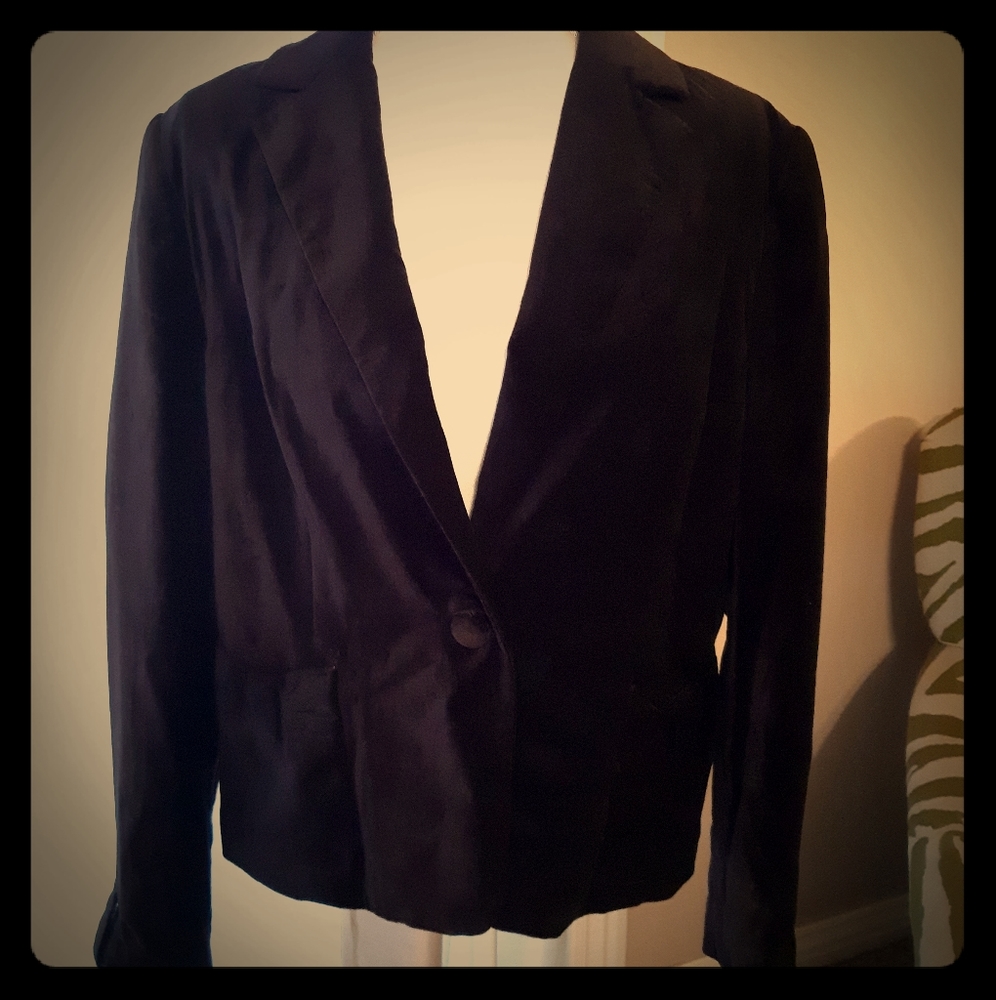 Black velvet blazer size 18